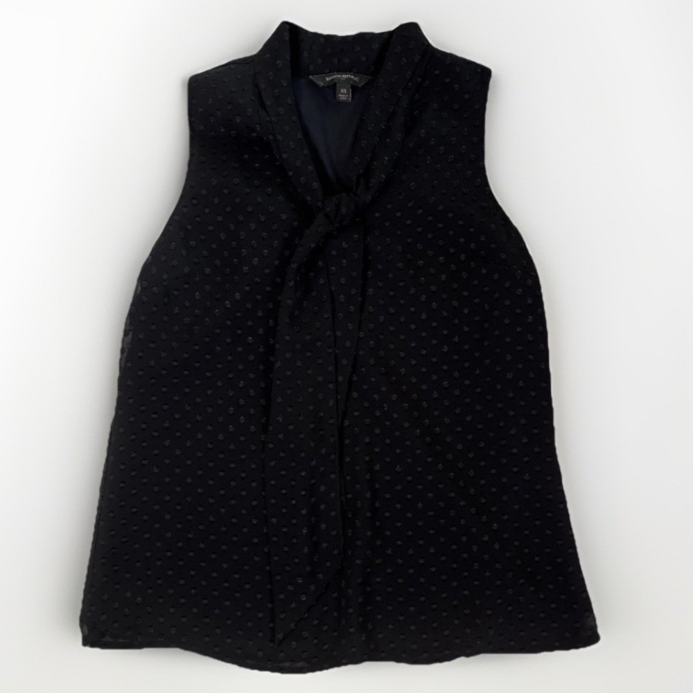 Banana Republic Blouse Womens XS Black Textured Dot Tie‎ Neck Whimsygoth Preppy